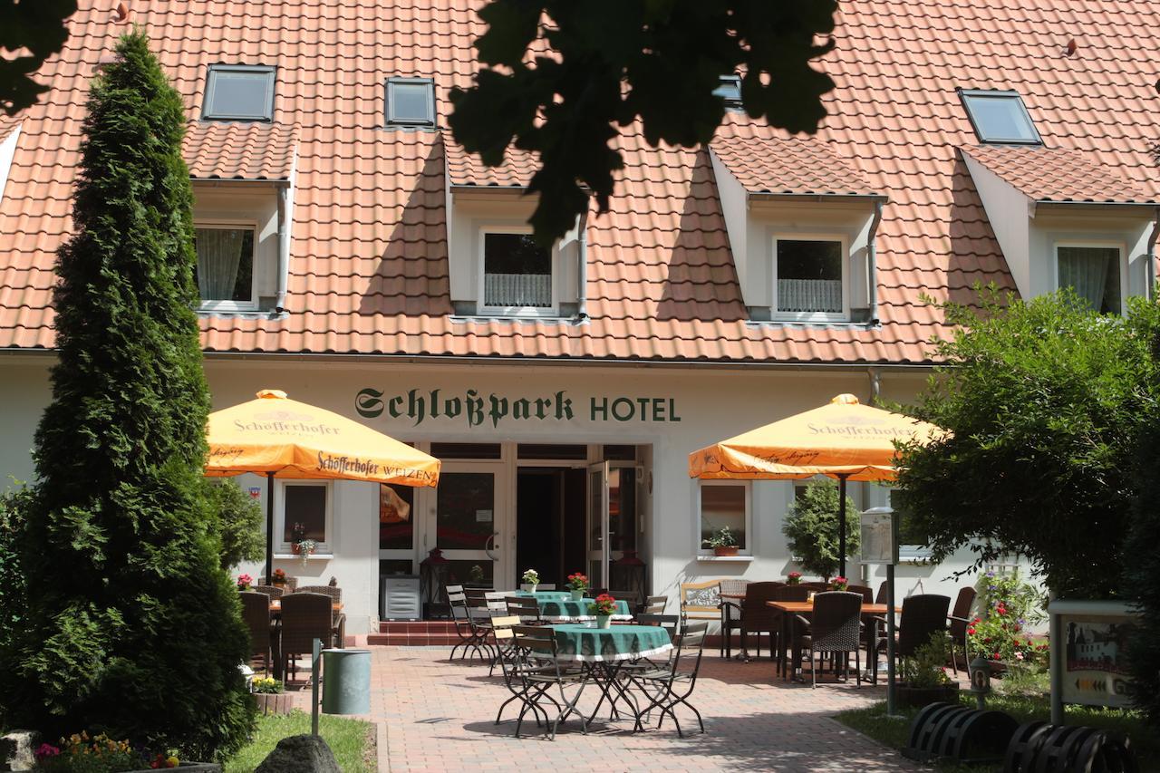 Schlossparkhotel Sallgast Экстерьер фото