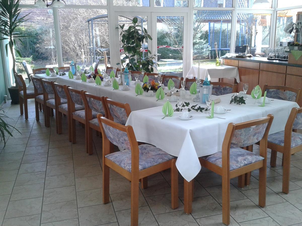 Schlossparkhotel Sallgast Экстерьер фото